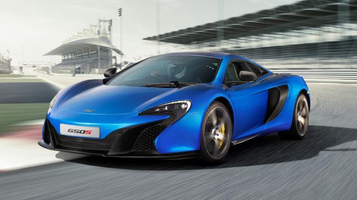 Επάνω από την εικονιζόμενη McLaren 650S ετοιμάζει η εταιρεία ένα μοντέλο, το οποίο αναμένεται να κάνει ντεμπούτο το 2016.